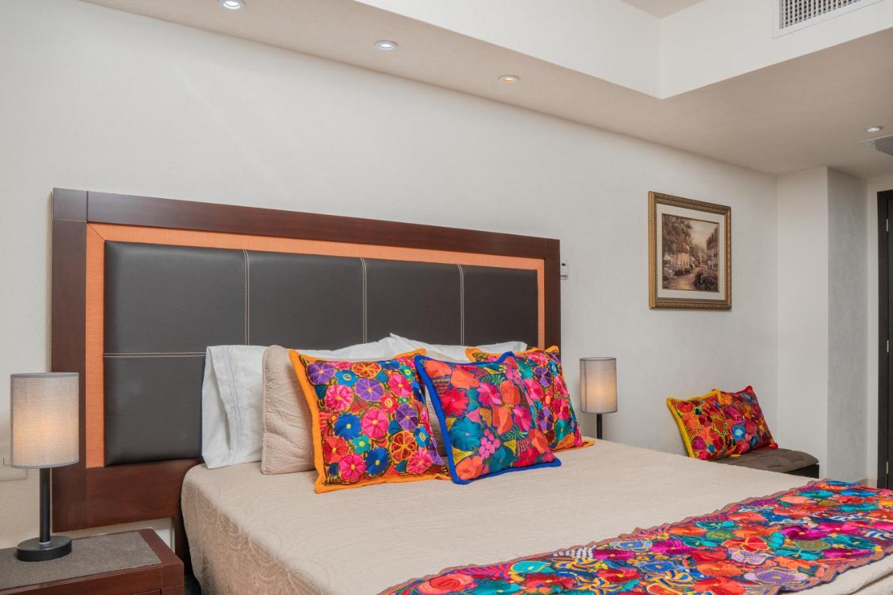 Ocean Front Condo Sleeps 4 Adults-Grand Venetian T3000-1606 巴亞爾塔港 外观 照片