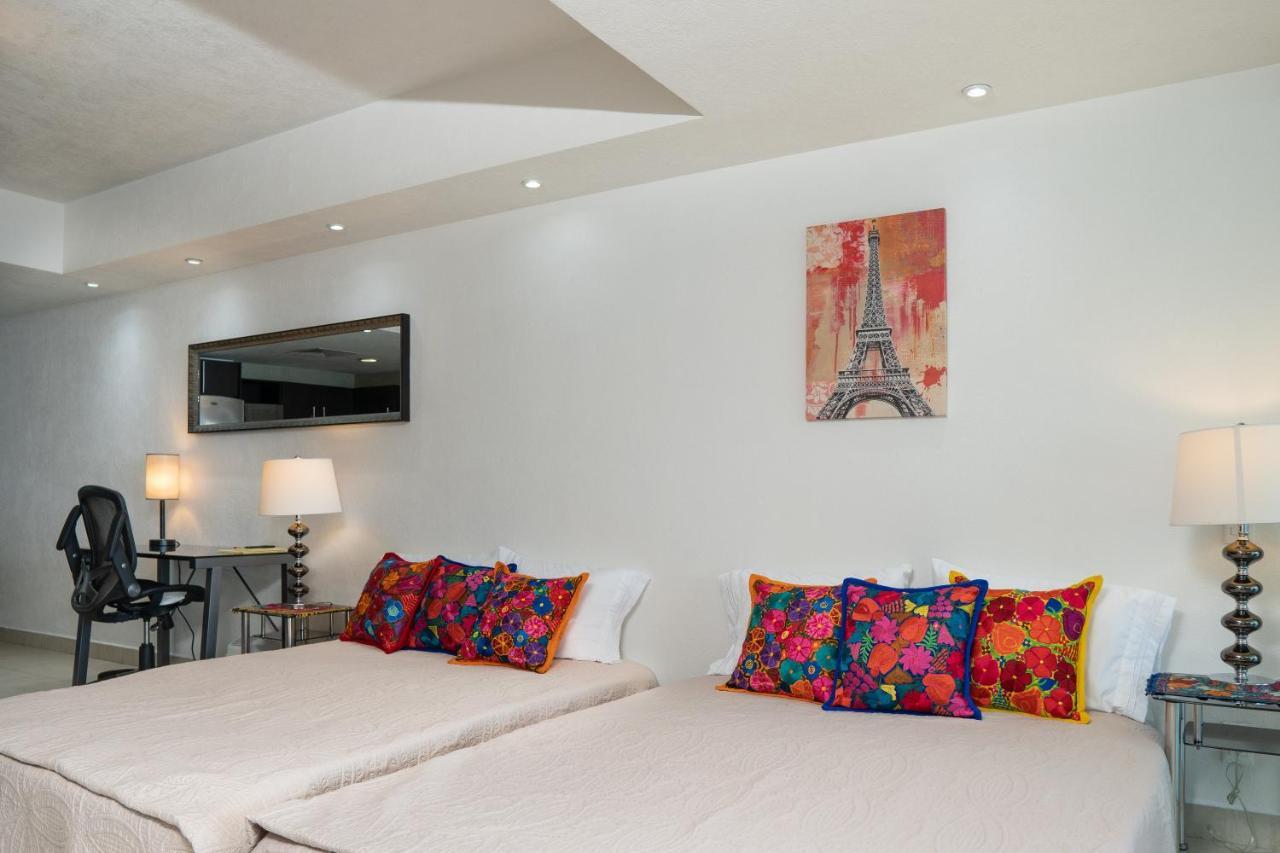 Ocean Front Condo Sleeps 4 Adults-Grand Venetian T3000-1606 巴亞爾塔港 外观 照片